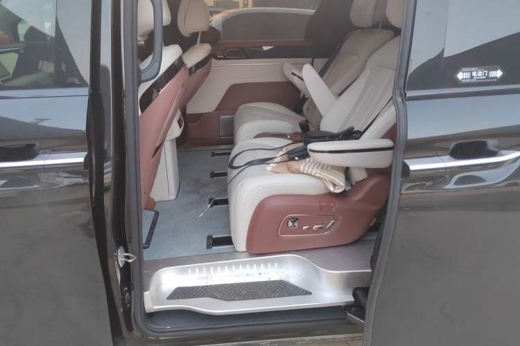 Used BYD Xia 2025 DM-i 1.5T 100km Supreme Edition
