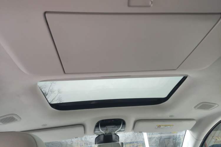 Used VOYAH Dream 2025 PHEV Four-Wheel-Drive Flagship Kunpeng Edition