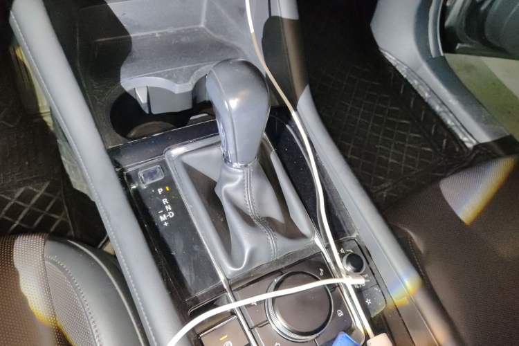 Used Mazda 3 Axela 2020 2.0L Automatic Zhiya Edition Gear Lever