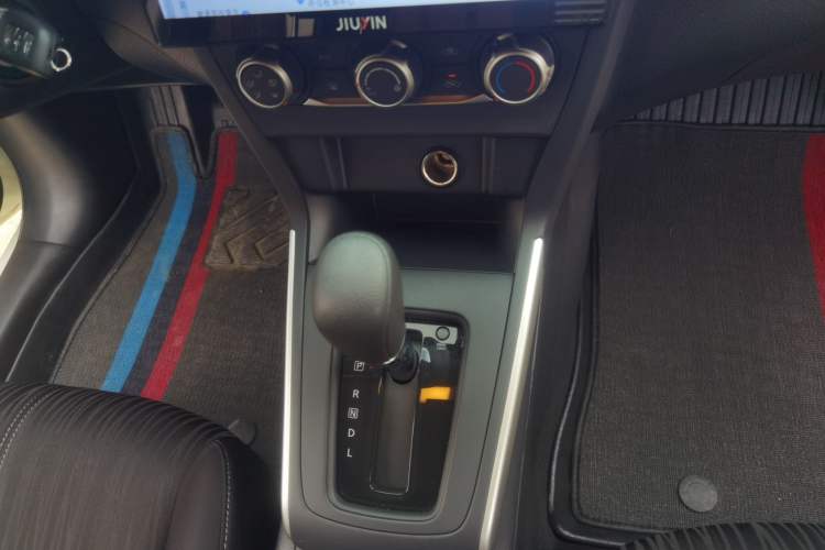 Used Nissan Sylphy 2024 Restyled Version 2 Classic 1.6XE CVT Comfort Edition Gear Lever