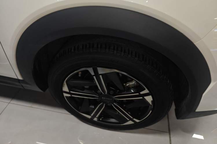 Used Lynk & Co 06 EM-P 2023 EM-P 126 Long-Range Pro