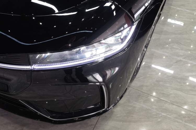 Used VOYAH PASSION 2023 Four-Wheel Drive Standard Edition