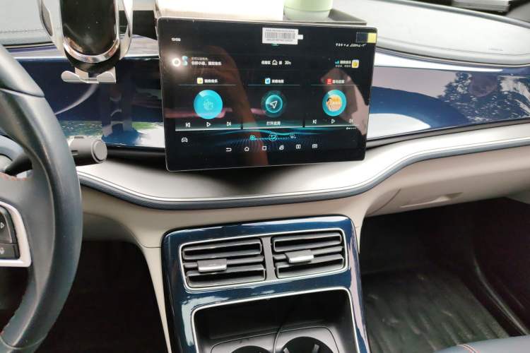 Used BYD Qin PLUS 2021 DM-i 55KM Flagship Model Audio And AC Panel