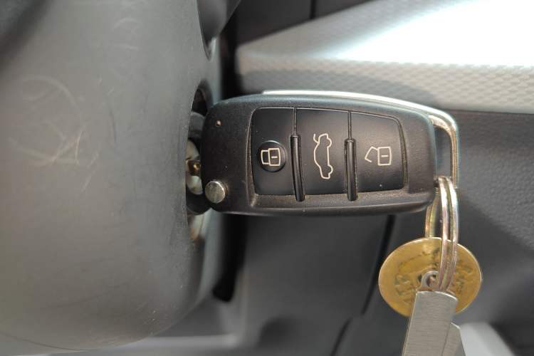 Used Audi Q2L 2018 35 TFSI Fashionable & Elegant Version China VI Emission Standard Vehicle Key