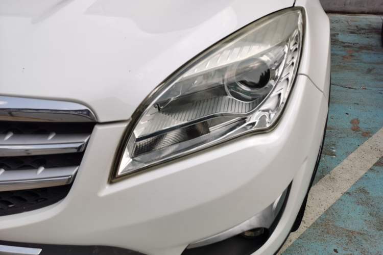 Used Changan CS35 2015 1.6L Automatic Luxury Model China V Standard
