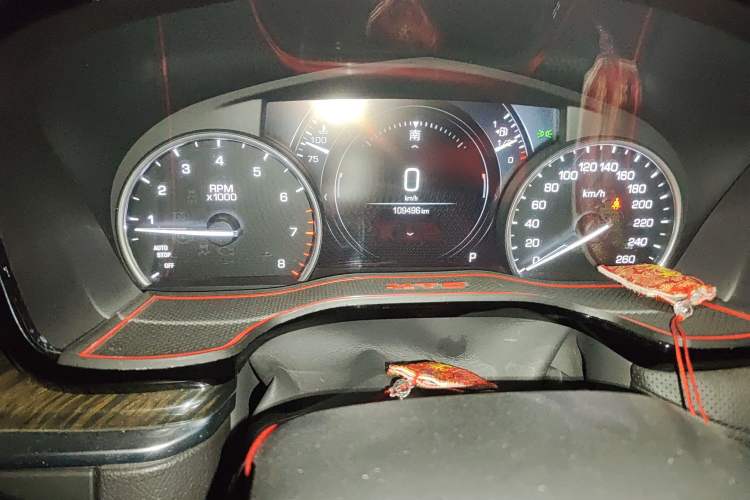 Used Cadillac XT5 2018 25T Luxury Model