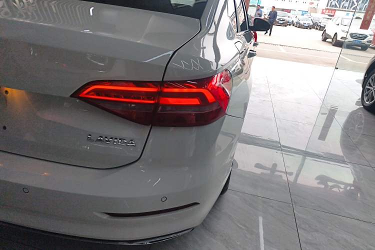 Used Volkswagen Lavida 2019 1.5L Automatic Comfort Edition China VI Standard
