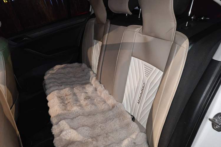 Used Volkswagen Jetta 2017 1.5L Manual Fashion Edition