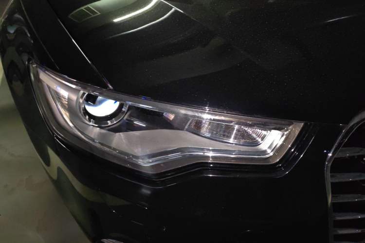 Used Audi A6L 2012 35 FSI quattro Luxury Model Right Front Headlight