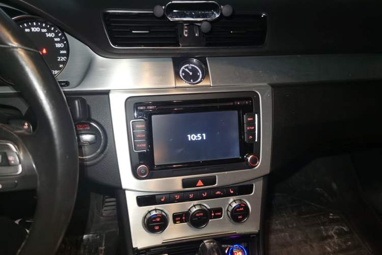 Used Volkswagen FAW-Volkswagen CC 2016 1.8TSI Luxury Model Audio And AC Panel