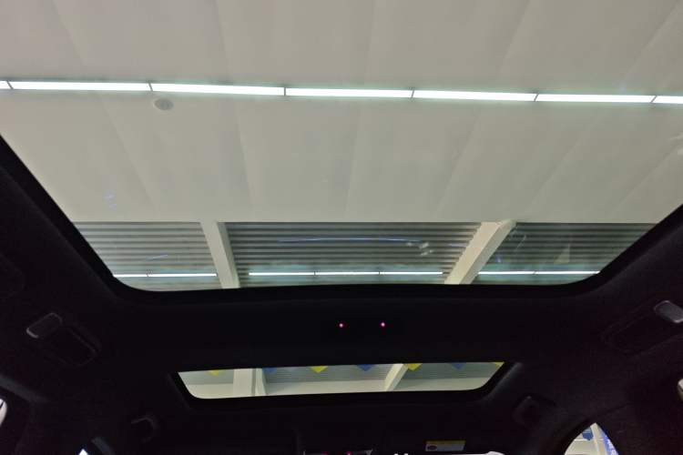 Used Li Auto L8 2023 Pro Model Headliner