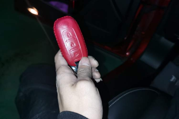 Used Venucia T90 2017 2.0L Manual ZhiShang Edition
