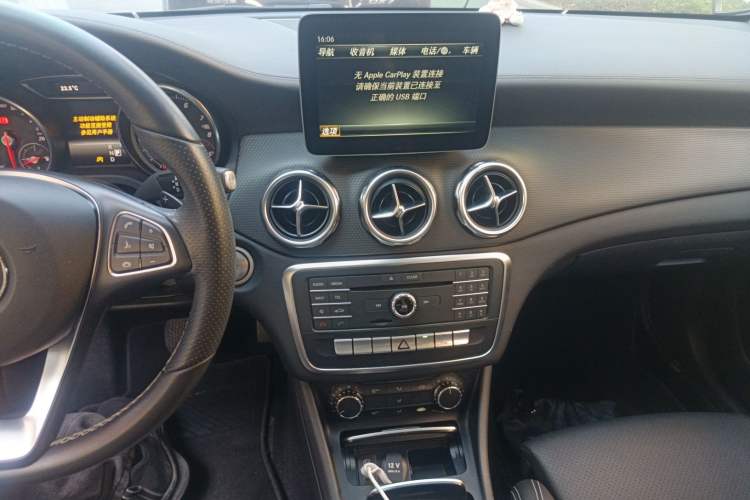 Used Mercedes-Benz GLA 2017 GLA 200 Fashion Model