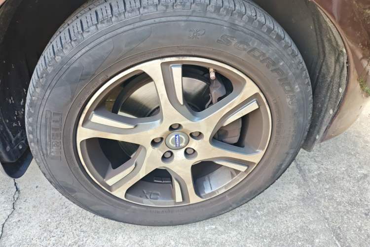 Used Volvo XC60 2014 T5 Zhiyi Edition
