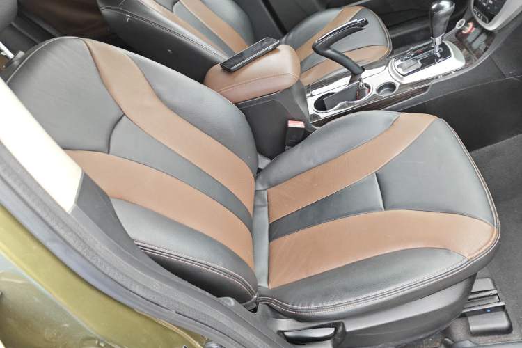 Used GAC Trumpchi GS5 Super 2015 2.0L Automatic Two-Wheel Drive Elite Edition Right Front Seat