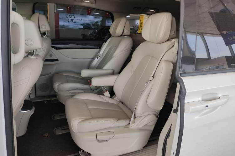 Used Buick GL8 2022 ES Landtrek 653T Comfort Edition Left Rear Seat