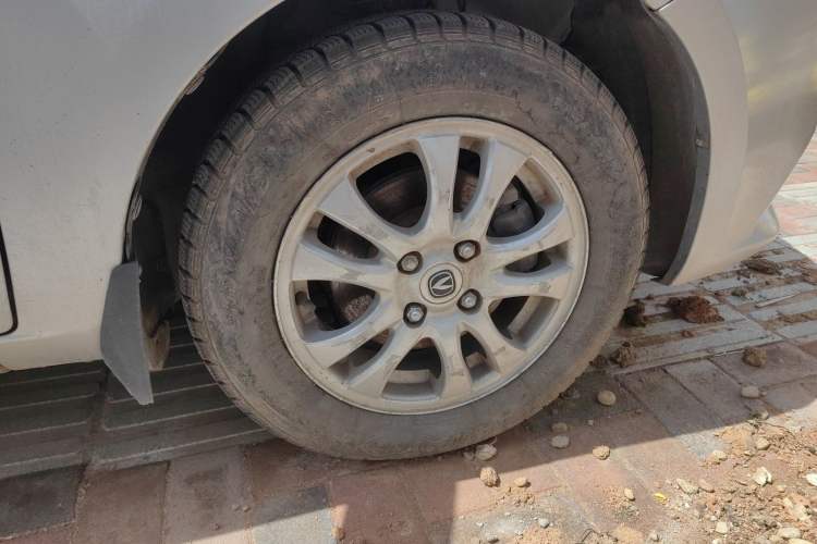 Used CHANGAN Alsvin V3 2015 1.4L Manual Meiruan Model China V Standard
