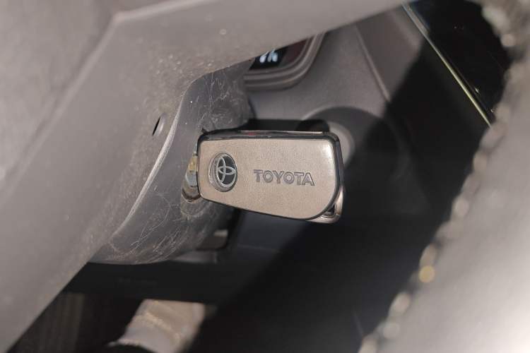 Used Toyota FRONTLANDER 2024 2.0L CVT Elite Edition
