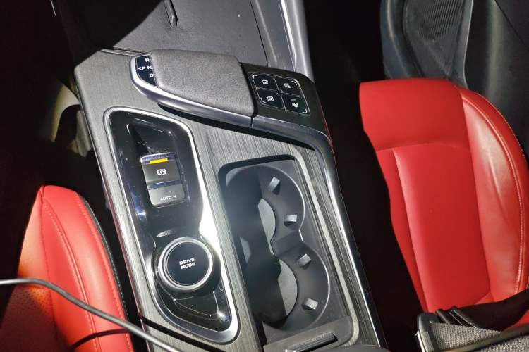 Used CHANGAN UNI-T 2020 1.5T Flagship Version
