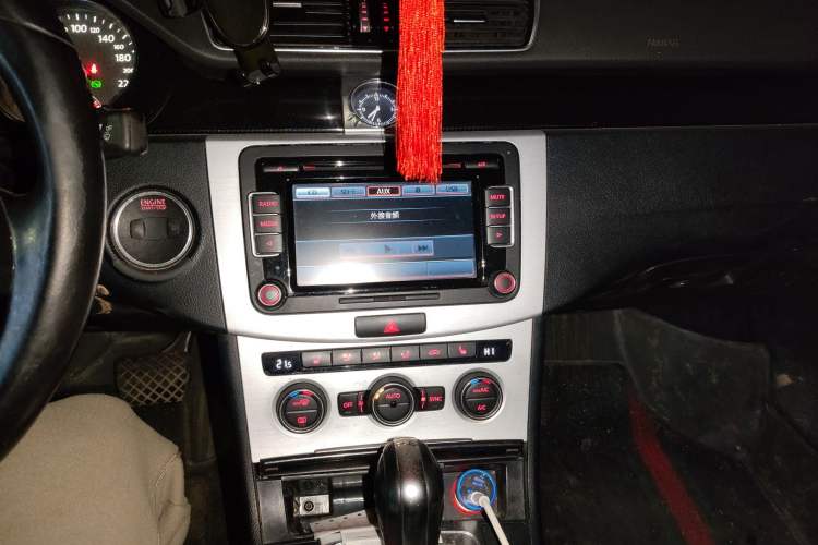 Used Volkswagen Magotan 2015 1.8TSI Luxury Model
