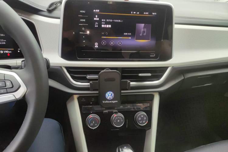 Used Volkswagen T-ROC 2024 280TSI DSG Two-Wheel-Drive Time Edition