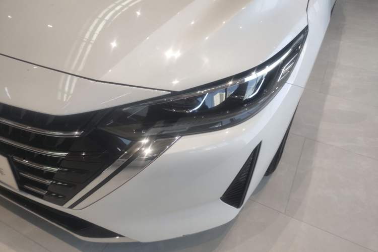 Used Nissan Sylphy 2023 Revised 1.6L CVT Enjoyment Edition Left Front Headlight