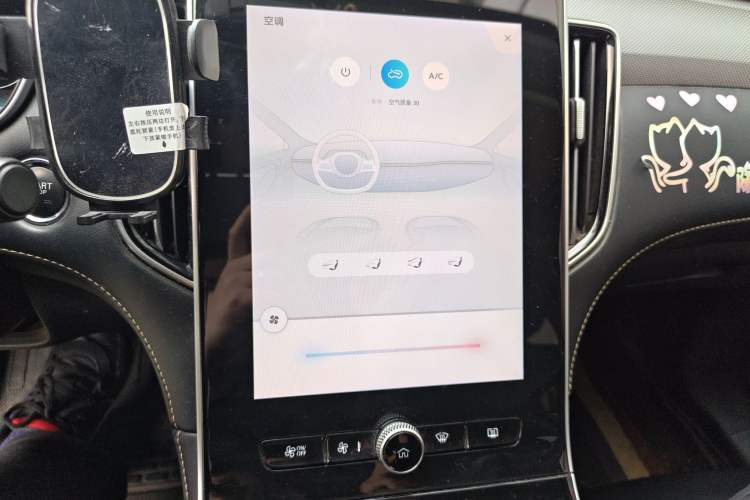 Used Roewe i6 MAX 2020 300TGI Automatic Sporty Cool Edition
