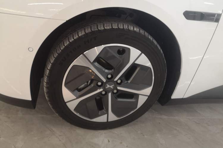 Used XPeng MONA M03 2025 620 Ultra-Long Range Plus Exterior 4