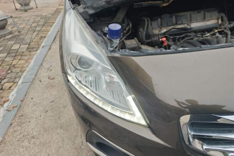 Used Peugeot 3008 2015 2.0L Automatic Classic Edition