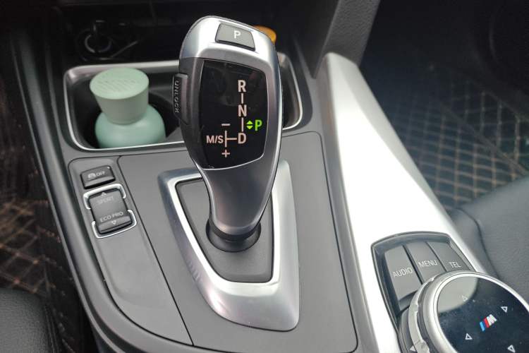 Used BMW 3 Series 2014 320i Active Edition
