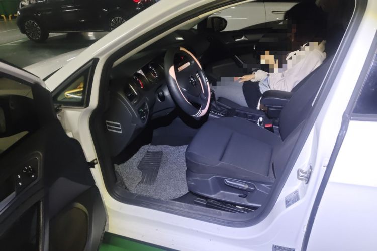 Used Volkswagen Golf 2015 1.6L Automatic Fashion Model
