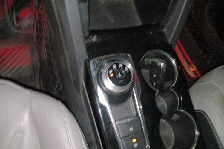 Used Ford Escape 2020 EcoBoost 245 Four-Wheel Drive Titanium Edition
