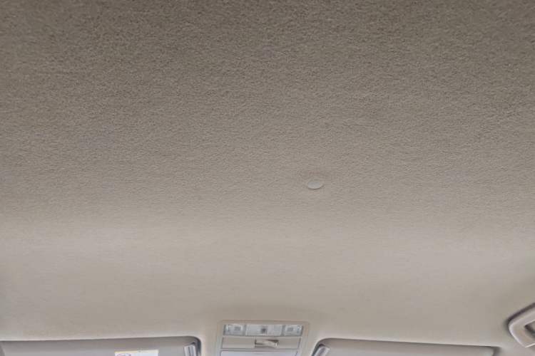 Used Toyota Highlander 2011 2.7L Two-Wheel Drive 5-Seater Elite Edition Headliner