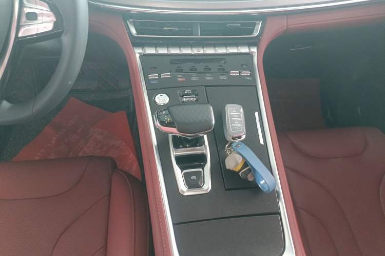 Used CHANGAN CS85 COUPE 2019 1.5T DCT Version China VI Standard
