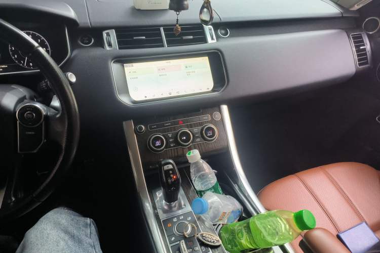 Used Land Rover Range Sport 2017 3.0 SC V6 HSE DYNAMIC Audio And AC Panel