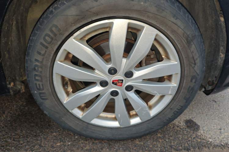 Used Roewe 350 2014 1.5L Manual Swift Edition
