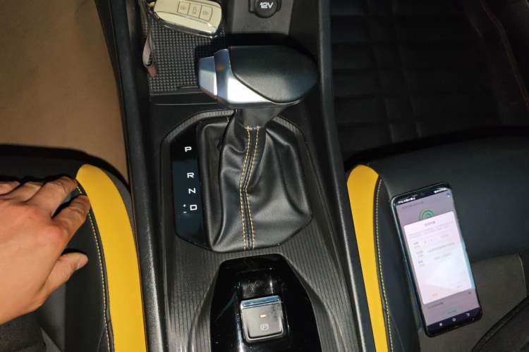 Used Dongfeng Aeolus Yixuan 2023 Mach Edition 1.5T Automatic Dream-Chasing Rider Version
