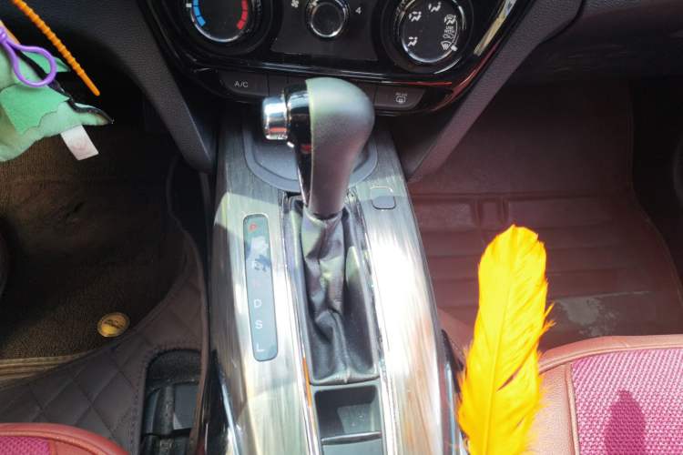 Used Honda XR-V 2015 1.8L EXi CVT Comfort Version Gear Lever