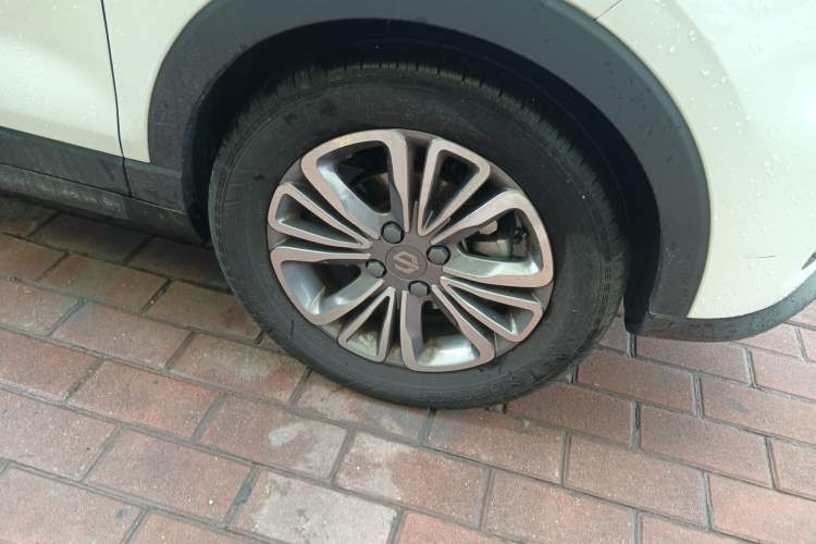 Used Leapmotor T03 2024 310 Comfort Edition Right Front Wheel Hub