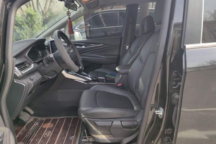 Used SAIC MAXUS G50 2020 1.5T Automatic Elite Edition Left Front Seat