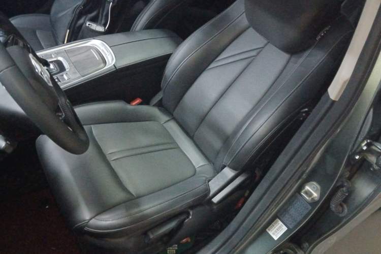 Used Landian E5 2023 1.5L DE-i 100KM Comfort Edition 7-Seater
