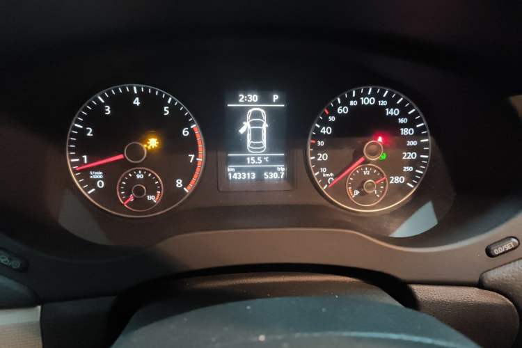 Used Volkswagen Sagitar 2014 Revised Version 1.4TSI Automatic Luxury Edition Odometer Close Up