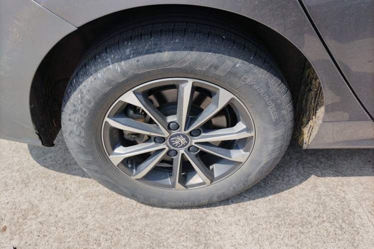 Used BYD Qin PLUS 2023 Champion Edition DM-i 55KM Leading Model Right Rear Wheel Hub