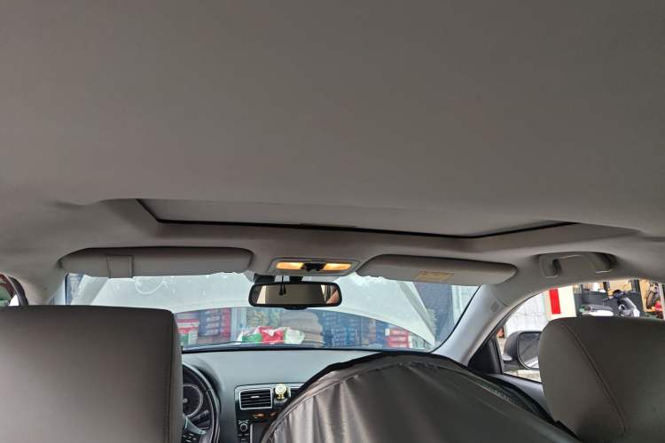 Used Geely Auto EC8 2013 2.0L Automatic Prestige Edition Headliner