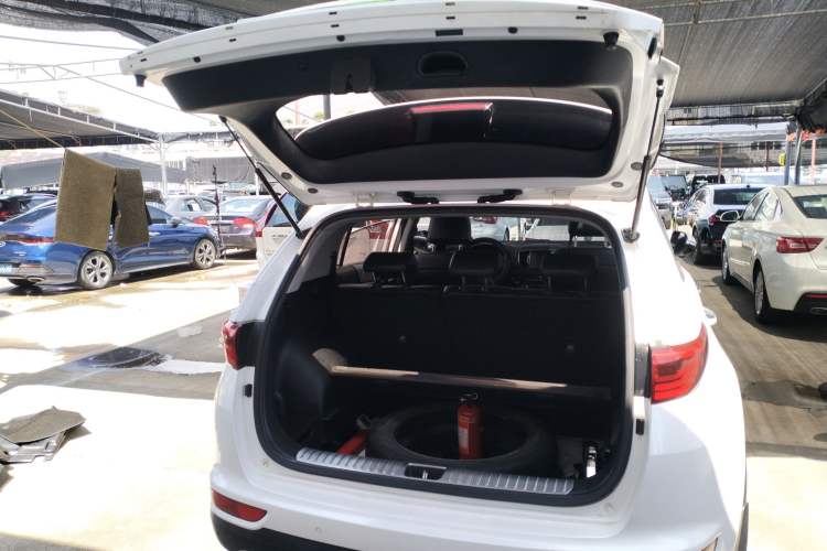 Used Kia KX5 2016 1.6T Automatic Two-Wheel Drive DLX Trunk