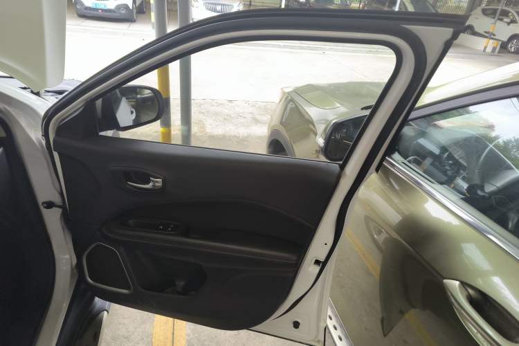 Used Jeep Compass 2017 200T Automatic Family Edition