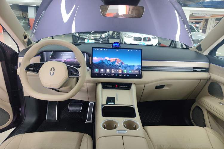 Used Hima AITO M5 2025 Extended-Range Ultra All-Wheel-Drive Version