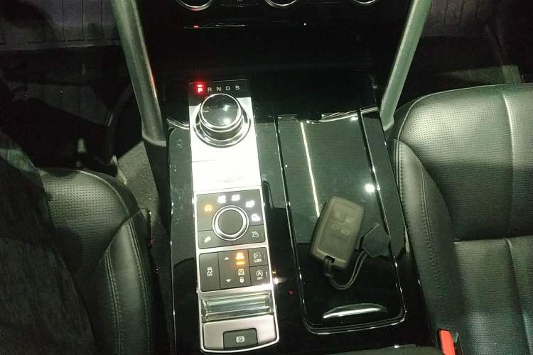 Used Land Rover Discovery 2018 3.0 SC V6 HSE