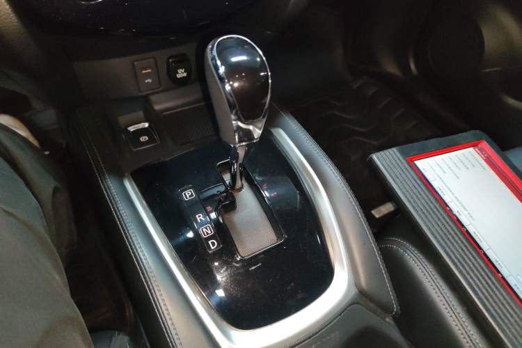 Used Nissan X-Trail 2022 2.0L Two-Wheel Drive Smart Connect Premium Edition