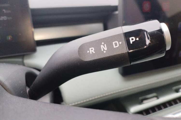 Used Roewe D6 2025 450km Deluxe Edition